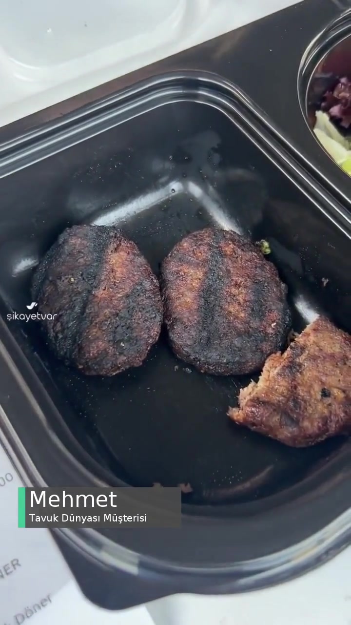 Viaport Tavuk Dünyası Yanmış Çocuk Menüsü! videonun kapak resmi