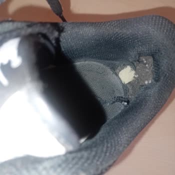 Nike Air Force 1'te Erken Deformasyon Ve Garanti Reddi