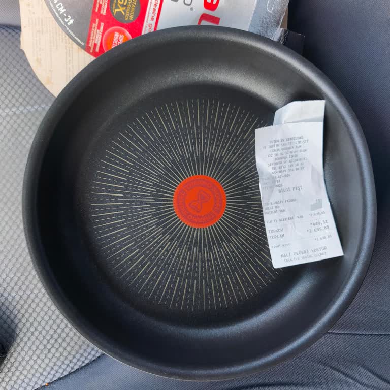 Tefal Bayisinde Ayıplı Tava Satışı Ve Değişim Reddi