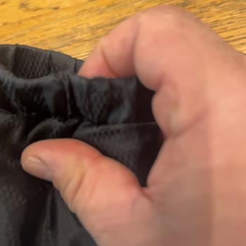 Kısa Kullanımda Açılan Kol Dikişleri Sebebiyle Mont Değişimi Talebi