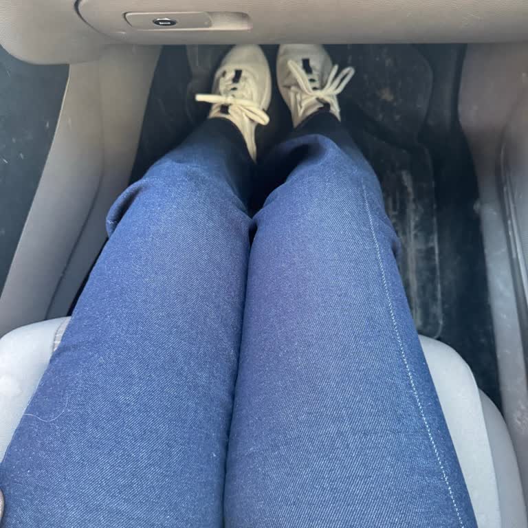 Mavi Şanlıurfa Piazza Avm'de Dikiş Hatası Olan Kot Pantolon İçin Değişim Talebi