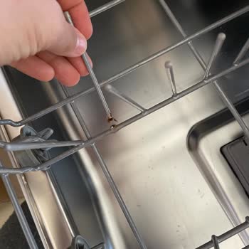 Arçelik Bulaşık Makinesi Sepetlerinde Paslanma Sorunu Ücretsiz Değişim Talebi