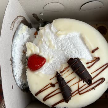 Kırık Pasta Ve Yetersiz Kupon Teklifi 500 TL Tam İade Talebi