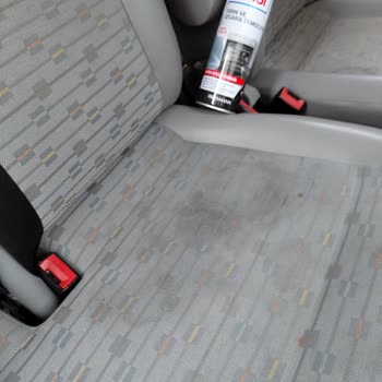 Rossmann Domal Koltuk Döşeme Temizleyici Ürününün Etkisizliği Ve Değişim Talebi