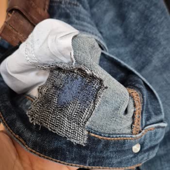 Lee Kot Pantolonunun Kısa Sürede Yırtılması ve Boyner'den İade Talebi