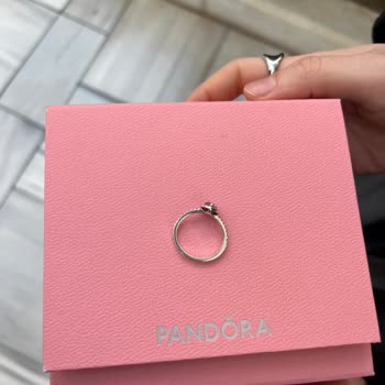 Pandora Yüzüğüm Anında Kırıldı Ve Mağaza Sorumluluk Reddi