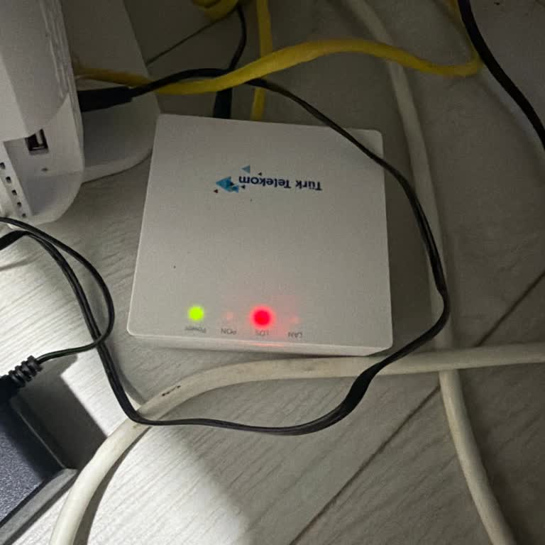 Fiber Hasarı Nedeniyle İnternet Gelmedi, Teknisyen Gelişi 2 Hafta Gecikti