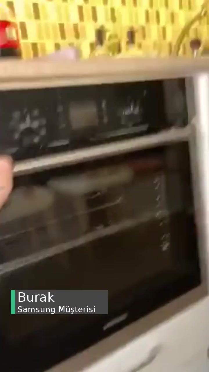 Samsung Fırın Kendi Kendine Kapanıyor videonun kapak resmi