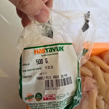 File Market'te Bozulmuş Tavuk Eti: Kötü Koku, Sağlık Endişesi Ve İade İsteği