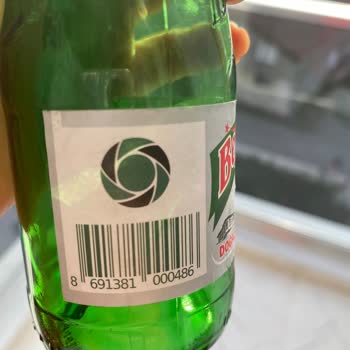 Maden Suyu Şişesinde Cam Parçaları Sağlık Riskine Yol Açtı