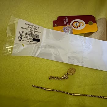 Kısa Sürede Kırılan Çelik Bileklik İçin Değişim Ve İade Talebi