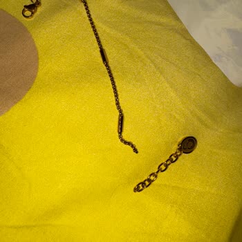 Kısa Sürede Kırılan Çelik Bileklik İçin Değişim Ve İade Talebi