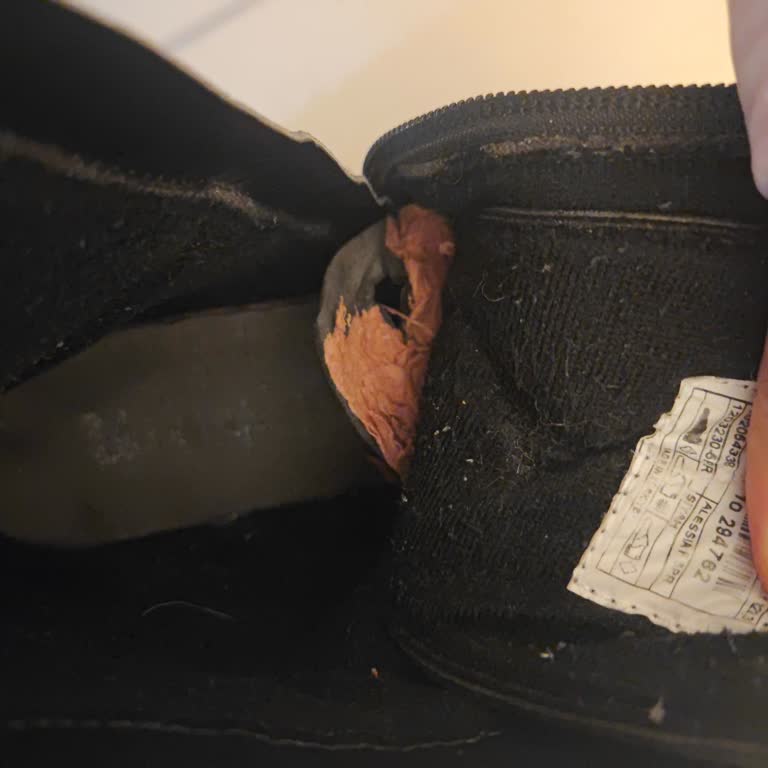 Cool Bot İç Astarı Kısa Sürede Parçalanıyor, Değişim Talep Ediliyor