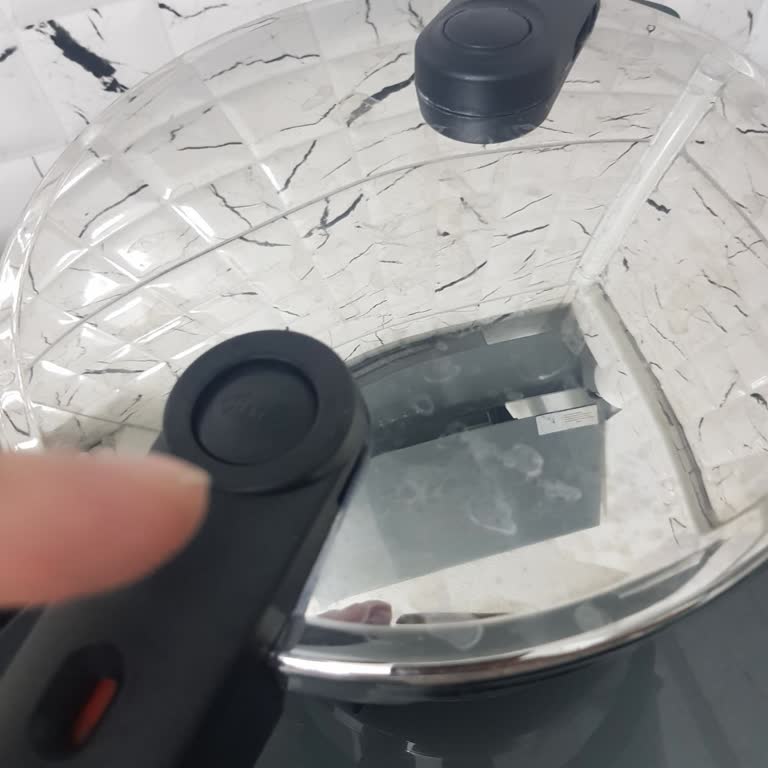 Düdüklü Tencere Lekelenme Ve Pişirme Sorunu Nedeniyle İade Talebi