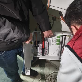 Kablo Net’in Hatalı Kablo Dolabı Montajı Gider Borusunu Delerek 5 Bin TL Masrafa Yol Açtı