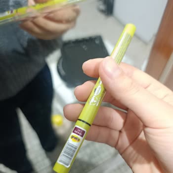 Gratis Online Mağazasında Ayıplı Renk Solan Eyeliner İçin İade Talebi