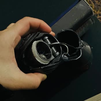 Dyson V10 Süpürge Başlığı Ani Kırıldı, Garanti Değişimi Talebi
