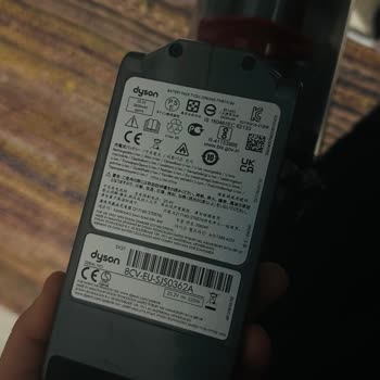 Dyson V10 Süpürge Başlığı Ani Kırıldı, Garanti Değişimi Talebi