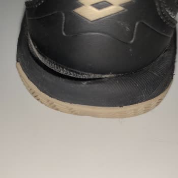 Çocuk Ayakkabısında Üretim Hatası Tespiti İçin Fiziksel İnceleme Talebi