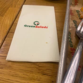 Pişmemiş Tinders Ve Çifte Standart Çay Servisi Şikayeti