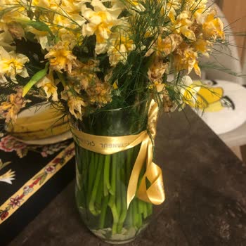 İstanbul Çiçekleri İstanbul Çiçekçi Siparişimde Görüntüyle Uyuşmayan Solmuş Çiçekler!