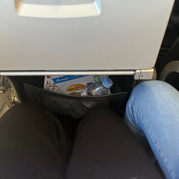 Kişisel Alanıma Taşan Uzun Yolcunun Nedeniyle Rötarlı Ve Rahatsız Uçuş