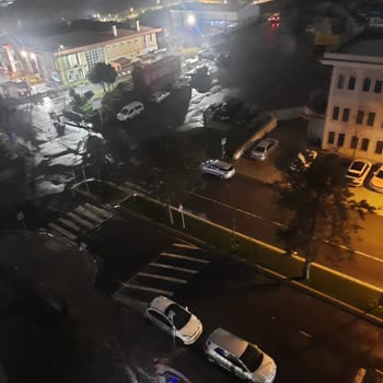 Koçerler Sitesi Önündeki Sokak Lambaları Aylardır Çalışmıyor Ve Güvenlik Endişesi Yaratıyor