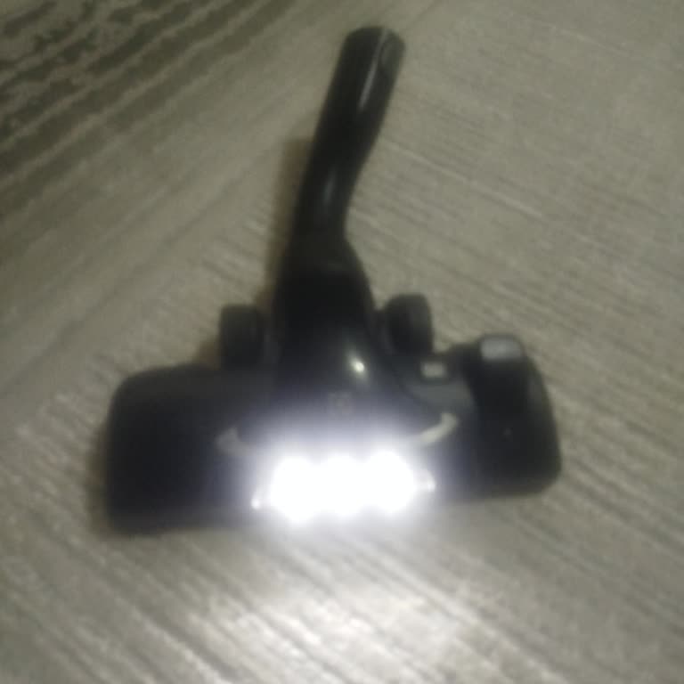 Electrolux C9 Süpürge Halıya Yapışan Başlık Sorunu, Değişim Talebi