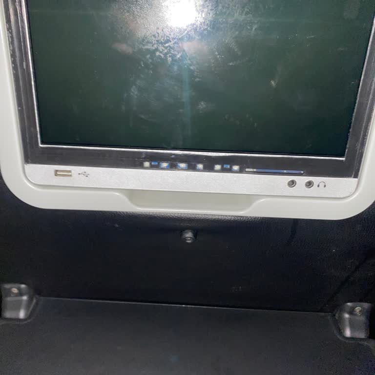 Eski Ve Kirli Otobüs, Arızalı Donanım Ve Ücret İadesi Talebi