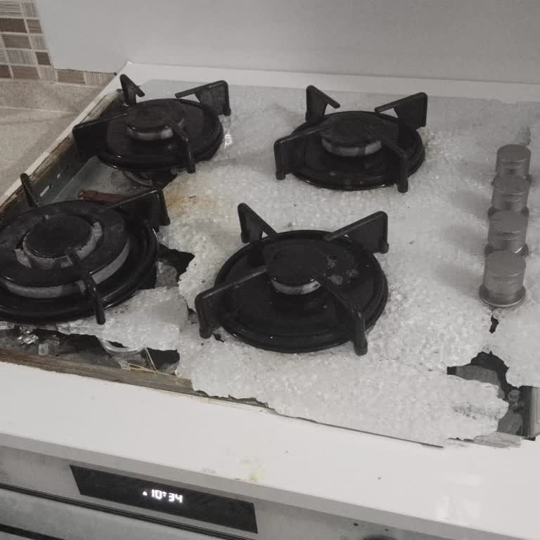 Patlayan Ocak Camı İçin Ücretsiz Değişim Ve Açıklama Talebi