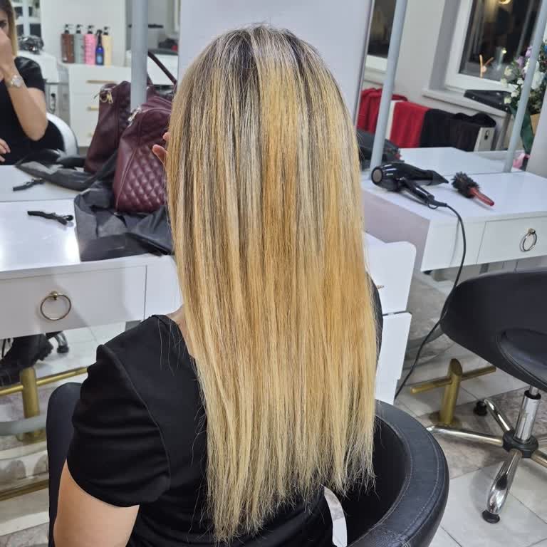 Mecidiye Kuaför | Samsun Saçım Yanarak Kırıldı Ve Tüm Saçım İstenmeyen Sarı Renge Dönüştü