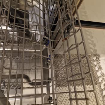 Teka Bulaşık Makinesinde Sepetlerin Paslanması Ve Ücretsiz Değişim Talebi