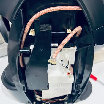 Nescafe Gold 9631 Su Çekvalfi Kırıldı, Yedek Parça Bulunamıyor