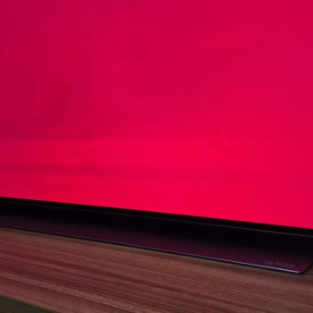 Yeni Alınan LG OLED TV'de Çizgi Oluştu, Uzatılmış Garanti Reddedildi