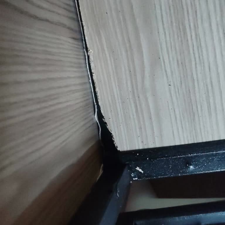 MDF Ve Çelik Kasa Söz Verilen Ürün Sunta Ve Demir Profille Değişti