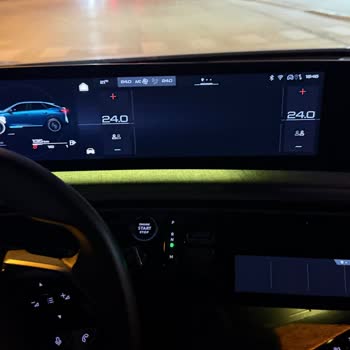 Peugeot 3008 Ekran Ve Navigasyon Arızaları Güvenliği Tehlikeye Atıyor