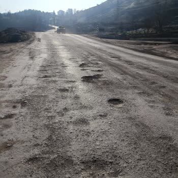 Karapürçek Caddesi Bozuk Asfaltı Onarın, Uzun Süreli Mağduriyete Son