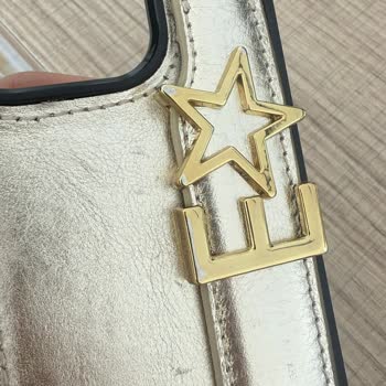 Kısa Sürede Renk Atan Telefon Kılıfı Ve Engellenen Müşteri İletişimi