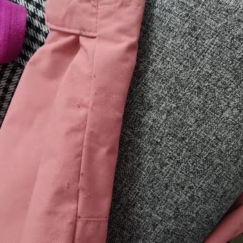 Columbia Montunun Cırtları Kumaşa Yapışıyor Ve Değişim Reddi