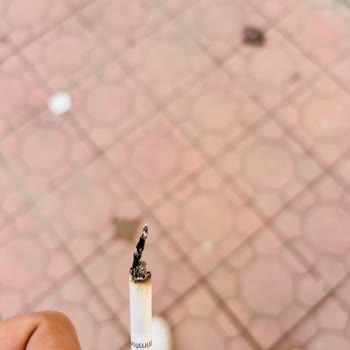 Winston Slender Blue Sigara İçinde Sert Tahta Benzeri Yabancı Madde Bulundu