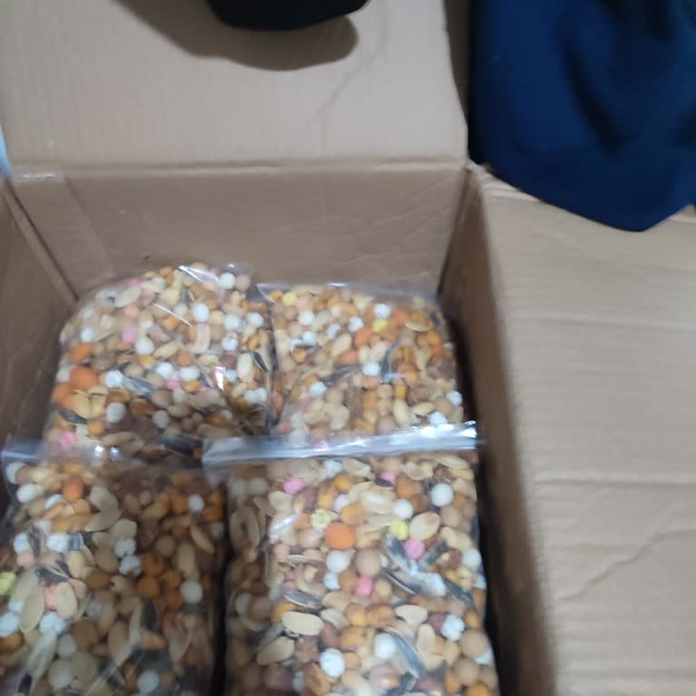 Emirhan Kuruyemiş | Bolu Alakasız, Ucuz Ve Eksik Ürünler Gönderildi