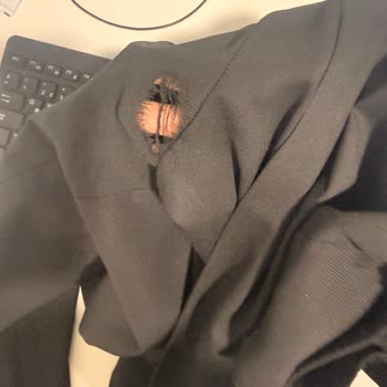 Network'ten Gelen Kullanılmış Takım Elbise Ve İade Sürecindeki Cevapsızlık