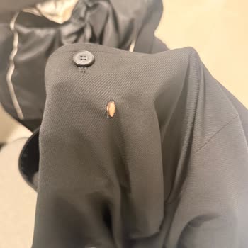 Network'ten Gelen Kullanılmış Takım Elbise Ve İade Sürecindeki Cevapsızlık