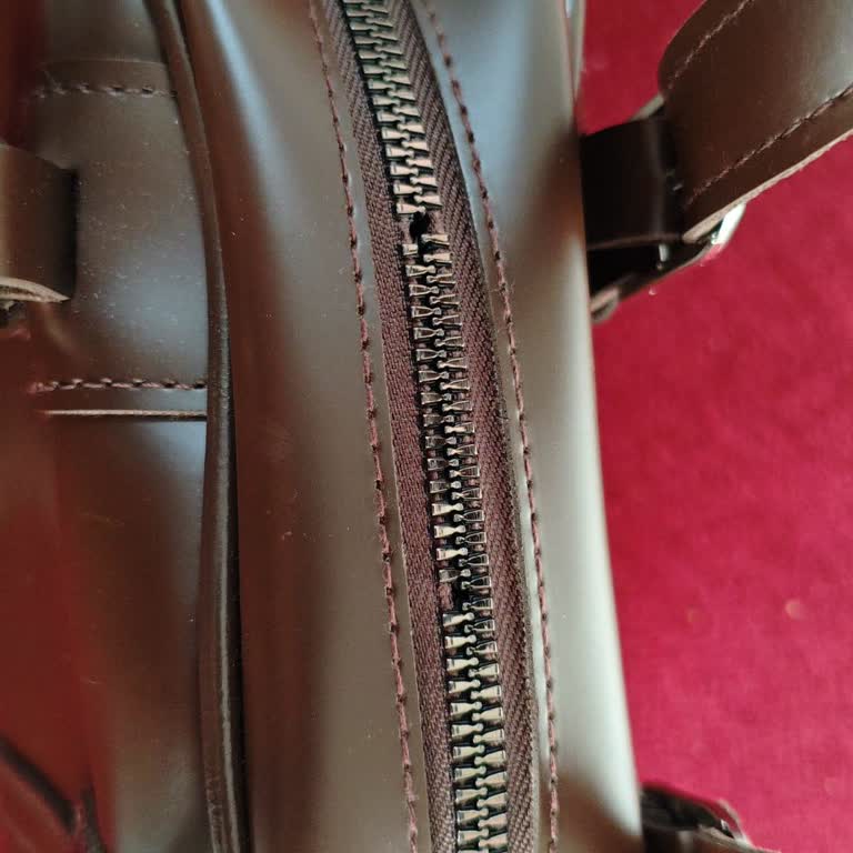 Fermuar Sorunu Yaşadığım Çantalar İçin Değişim Ve Para İadesi Talebi