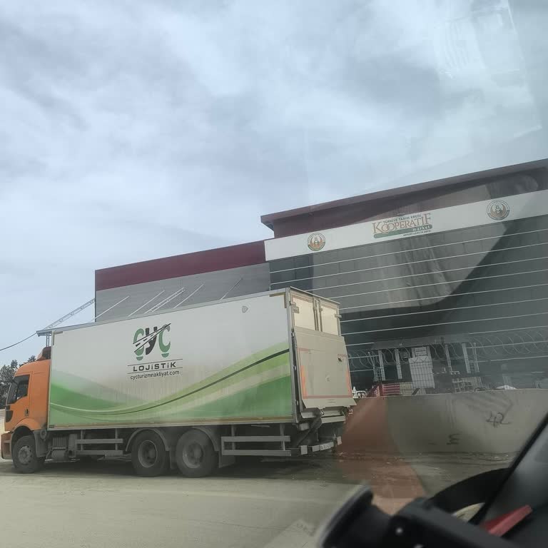 Depodaki Personel Eksikliği Nedeniyle Gün Boyu Bekleme