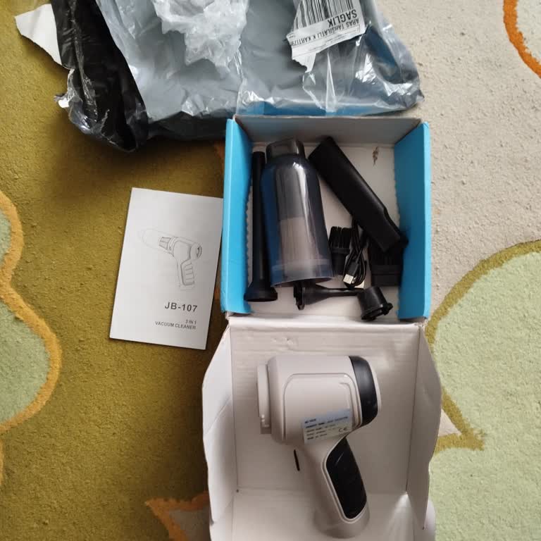 Reklamda Vaat Edilen Araç İçi Süpürge Yerine Basit Model Gönderildi