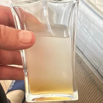 Esans.com.tr Ürünü Parfümü Beyazlaştı Ve Kullanılamaz Hale Geldi İade Talebi