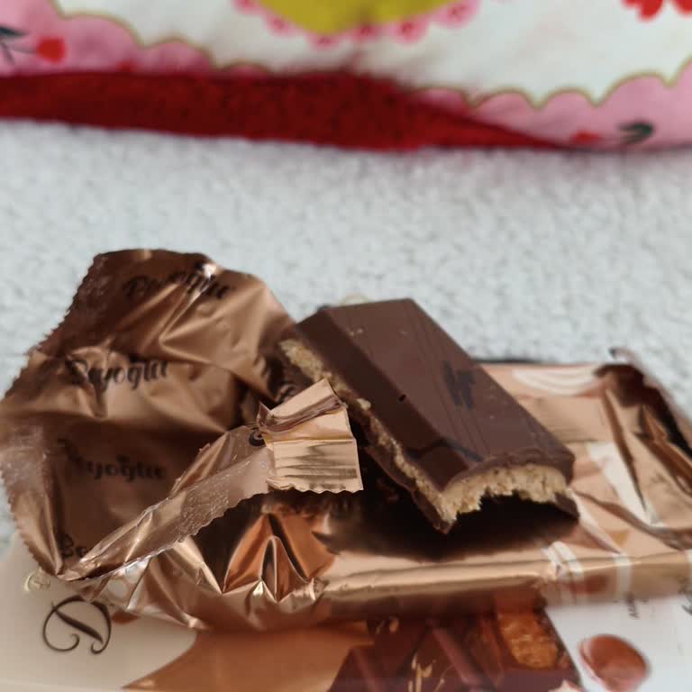 Dubaco Çikolatasının Yapay Ve Rahatsız Edici Tadına Dair Şikayet