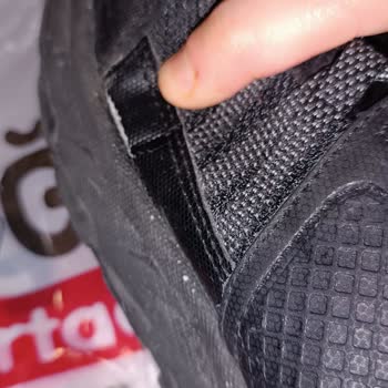 Skechers Kadın Ayakkabısında 6 Ayda Açılma Sorunu Ve Değişim Talebi