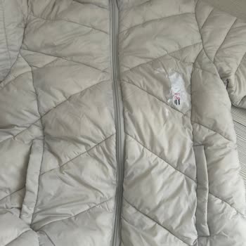 Mavi Montlarda Elyaf Birikimi Ve Yapışık Etiket Değişim Talebi